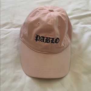 Pablo pink hat